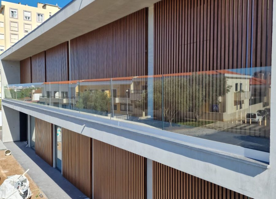 CONDOMÍNIO DE LUXO A. NEGREIROS